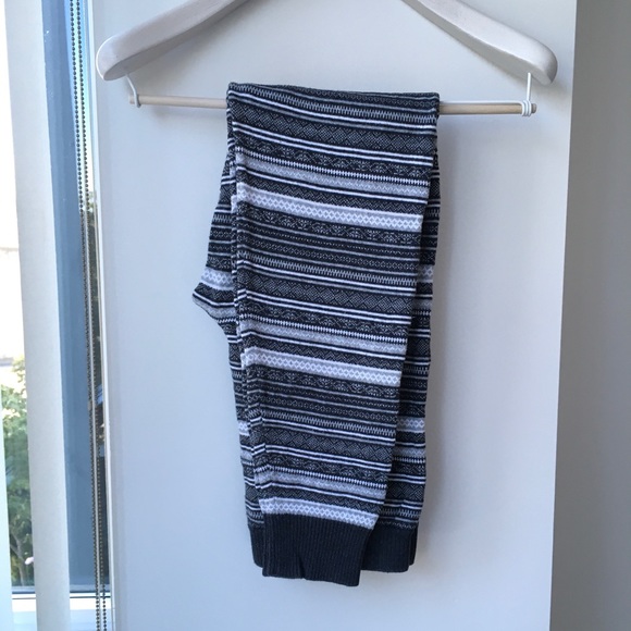 Joe Fresh - Festive Thick Leggings - Picture 3 of 4